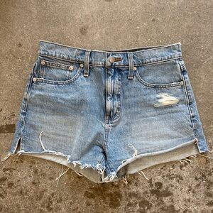 Madewell Relaxed Denim Jean Shorts in 26
